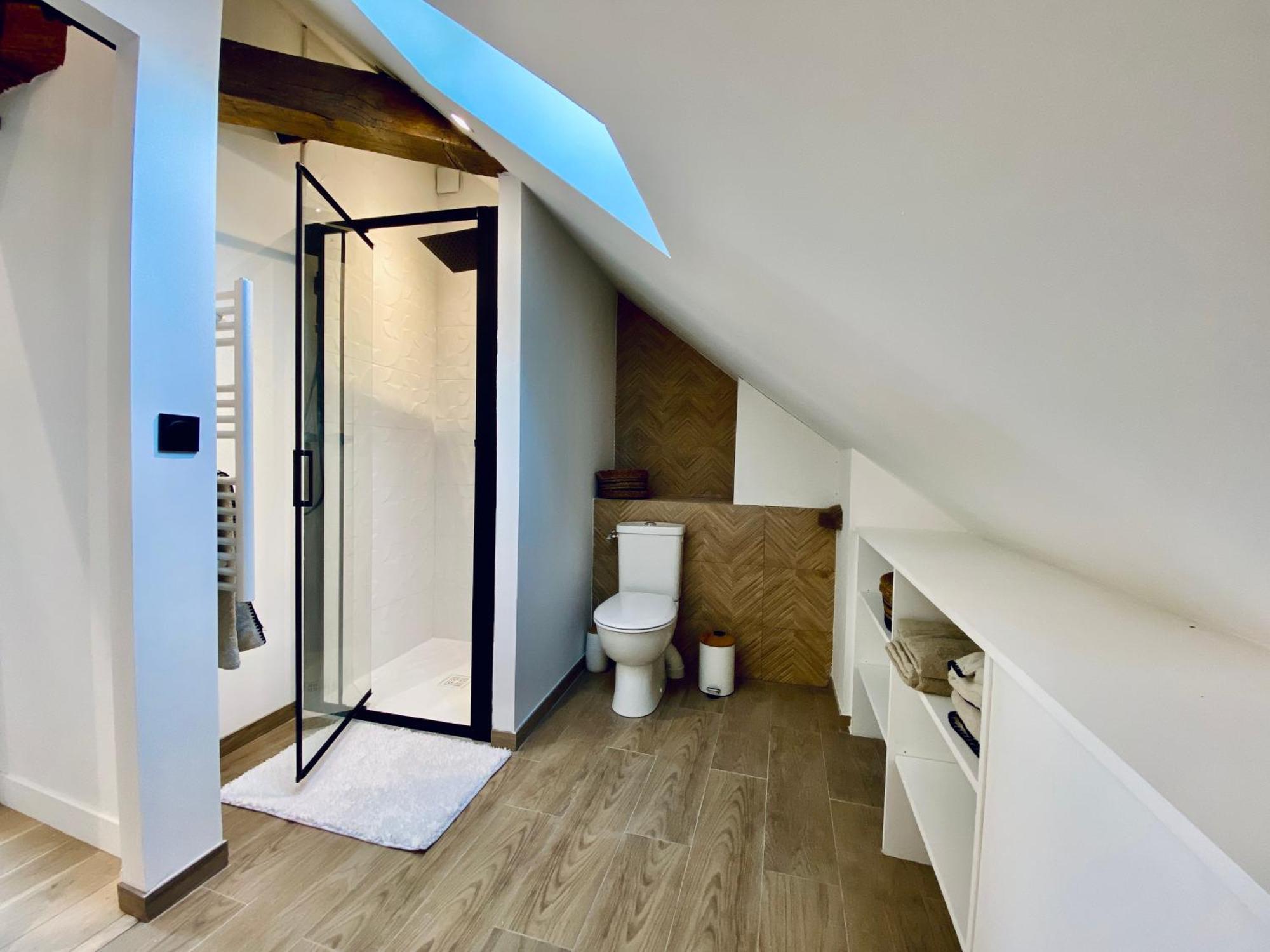 Velvet - Best Keys - Maison Duplex Elegante - Plein Centre Ville - Deco Minimaliste & Cosy - Literie Haut De Gamme - 2 Chambres Separees - Lit Queen Size & 1 Canape Convertible - Smart Tv - Wifi Fibre - Check-In Autonome Sens Esterno foto