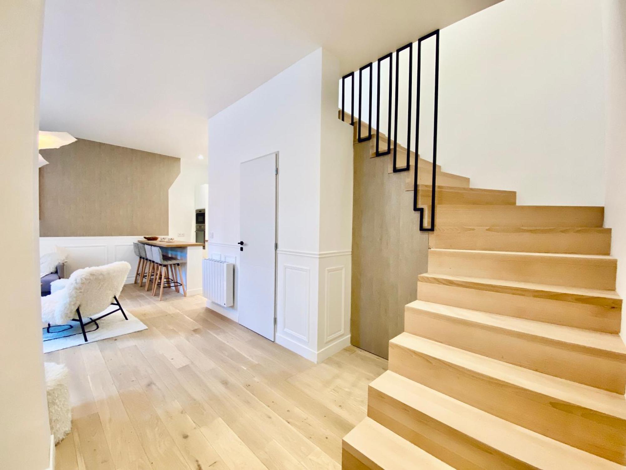 Velvet - Best Keys - Maison Duplex Elegante - Plein Centre Ville - Deco Minimaliste & Cosy - Literie Haut De Gamme - 2 Chambres Separees - Lit Queen Size & 1 Canape Convertible - Smart Tv - Wifi Fibre - Check-In Autonome Sens Esterno foto